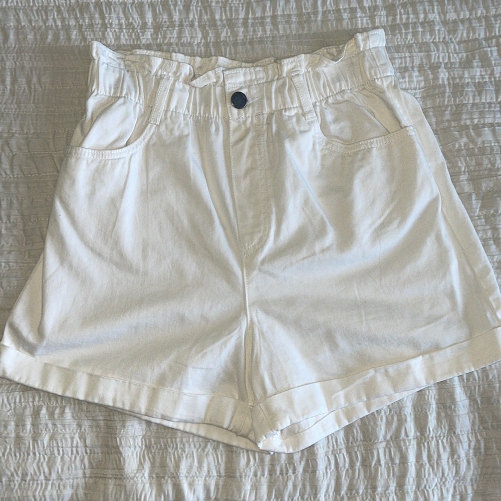 White paperbag waist highrise shorts
